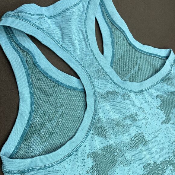 ~ Athleta Sm Momentum Seamless Tank Racerback Surf Deep Teal Relaxed Camo Crew W - Picture 8 of 11